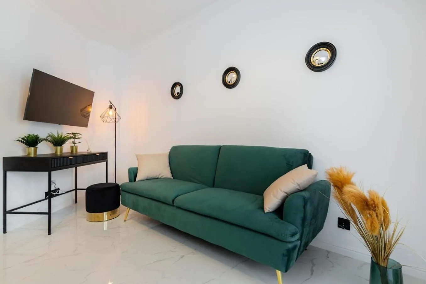 Citysphere Premium Studios Warsaw Poland